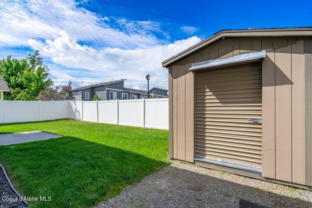 1761 West Pyrenees Loop Coeur D'Alene, ID 83815 - Photo 8 of 34 008-1761WestPyreneesLoop-CoeurdAlene-ID-