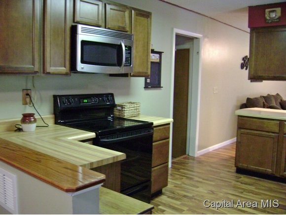34 Woods Mill Road Sherman, IL 62684 - Photo 11 of 15 Gallery Image 11