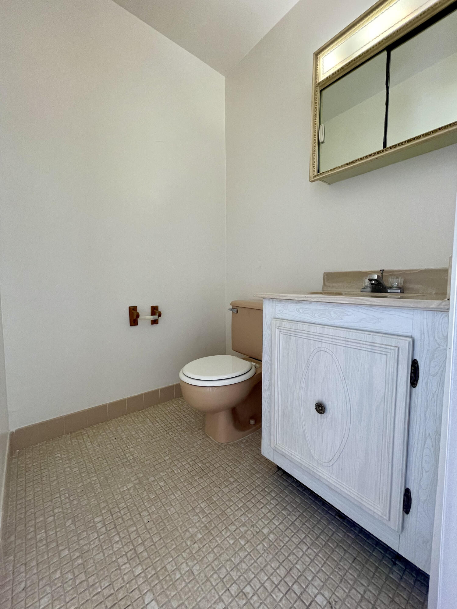 279 Cape Cod Circle, Unit B Lake Worth, FL 33467 - Photo 10 of 14 IMG_2529