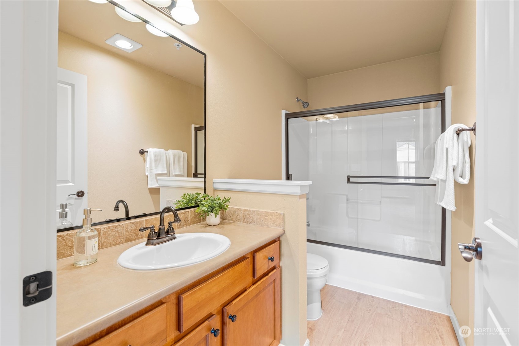 700 32nd Street, Unit A403 Bellingham, WA 98225 - Photo 13 of 31
