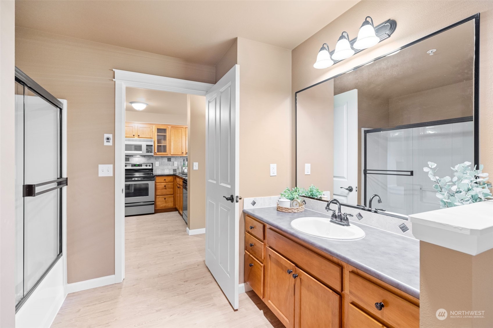 700 32nd Street, Unit A403 Bellingham, WA 98225 - Photo 17 of 31