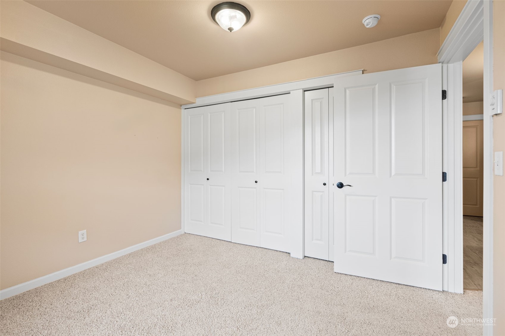 700 32nd Street, Unit A403 Bellingham, WA 98225 - Photo 19 of 31
