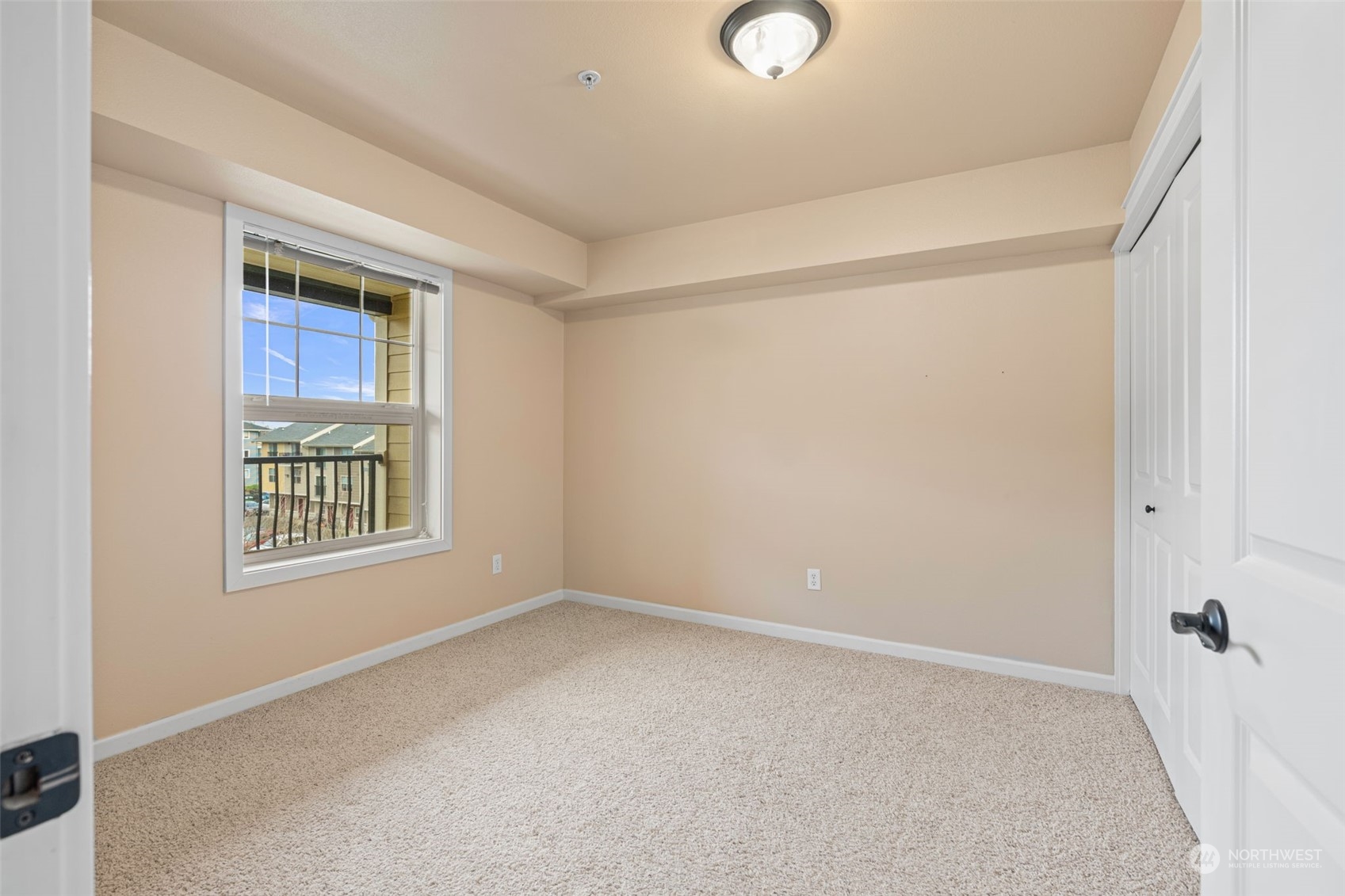 700 32nd Street, Unit A403 Bellingham, WA 98225 - Photo 20 of 31