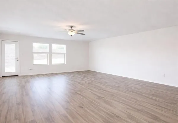 $2,195 | 600 Cedar Springs Drive, Princeton, TX 75407