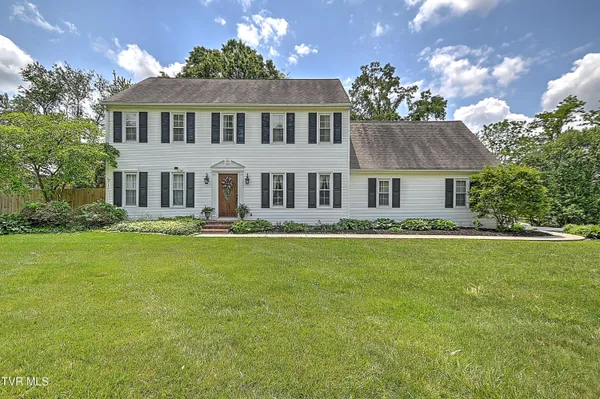 $437,500 | 20004 Avondale Road, Abingdon, VA 24211