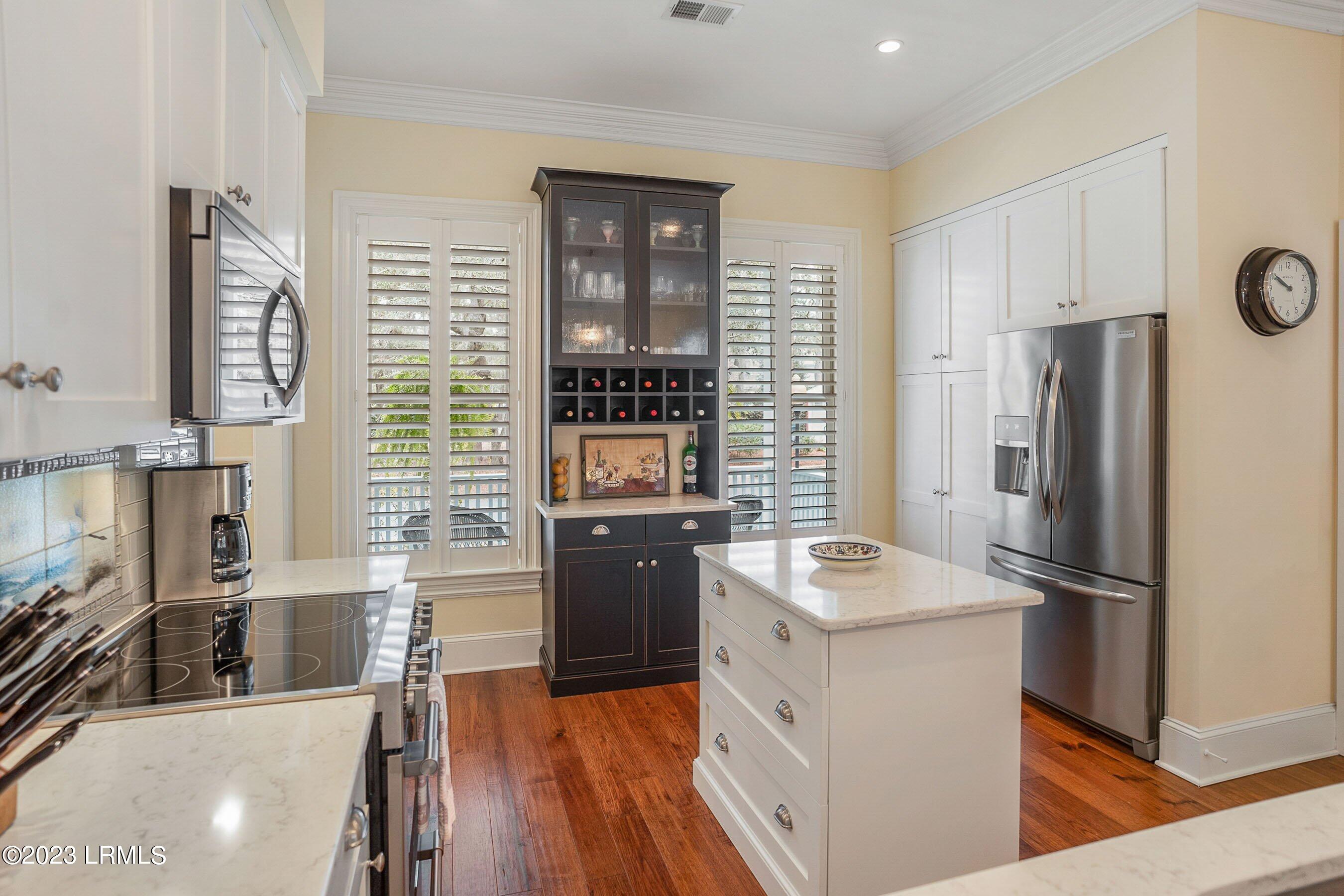 17 Newpoint Road Beaufort, SC 29907 - Photo 19 of 47 19