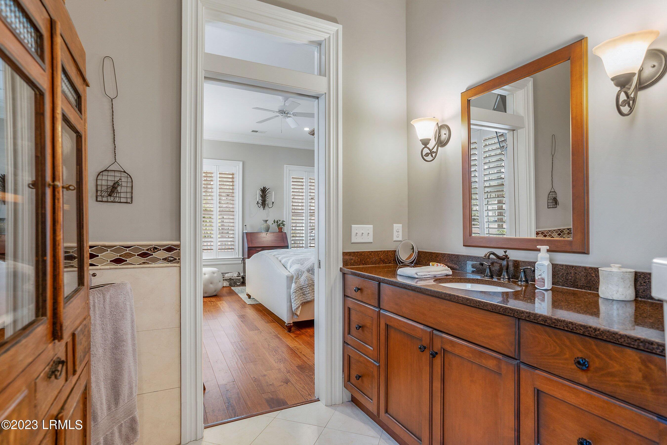 17 Newpoint Road Beaufort, SC 29907 - Photo 26 of 47 25