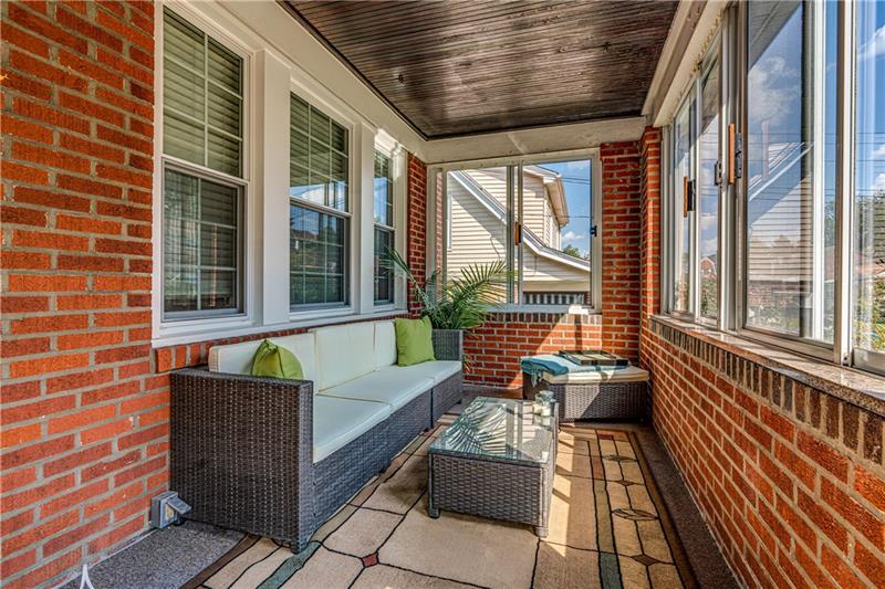 4126 Beehner Road Pittsburgh, PA 15217 - Photo 2 of 25 Gallery Image 2