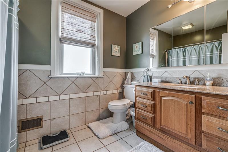 4126 Beehner Road Pittsburgh, PA 15217 - Photo 19 of 25 Gallery Image 19