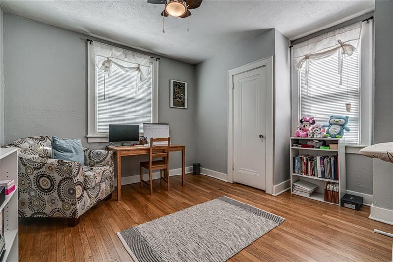 4126 Beehner Road Pittsburgh, PA 15217 - Photo 20 of 25 Gallery Image 20