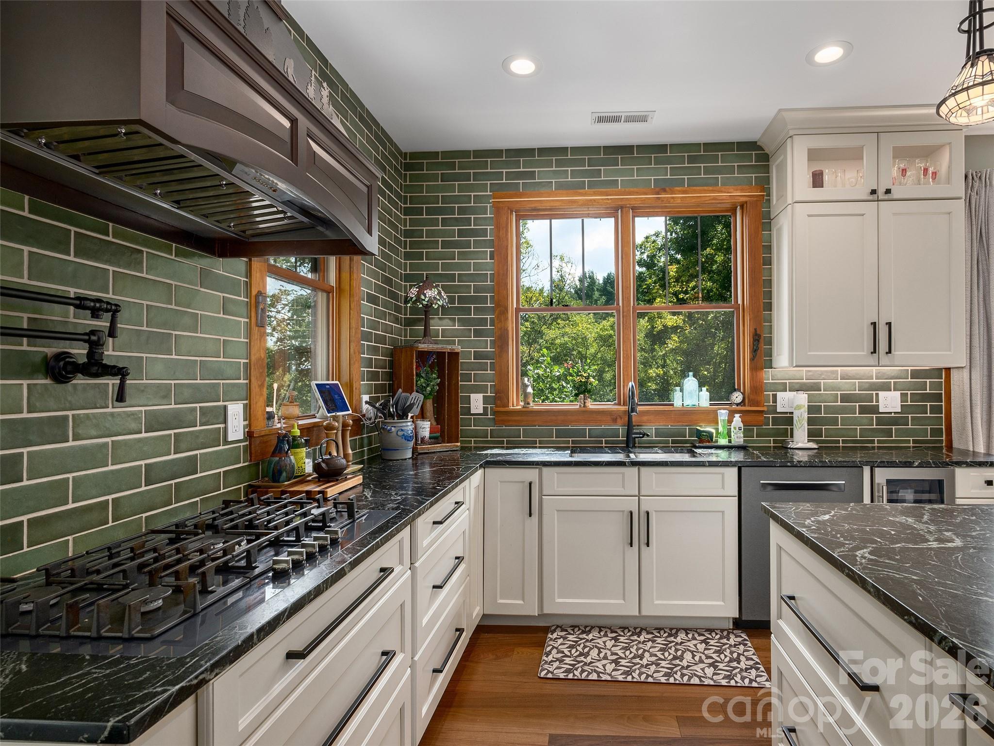 95 Merrills Chase Road Asheville, NC 28803 - Photo 15 of 44 Gallery Image 15