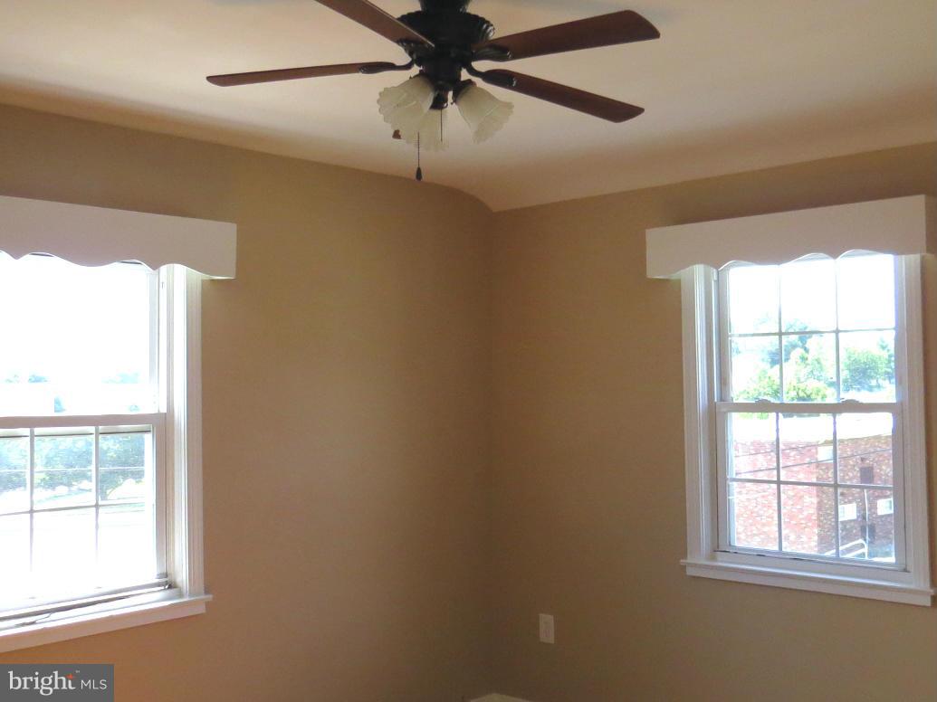 1450 Cedarcroft Road Baltimore, MD 21239 - Photo 14 of 29 Bedroom
