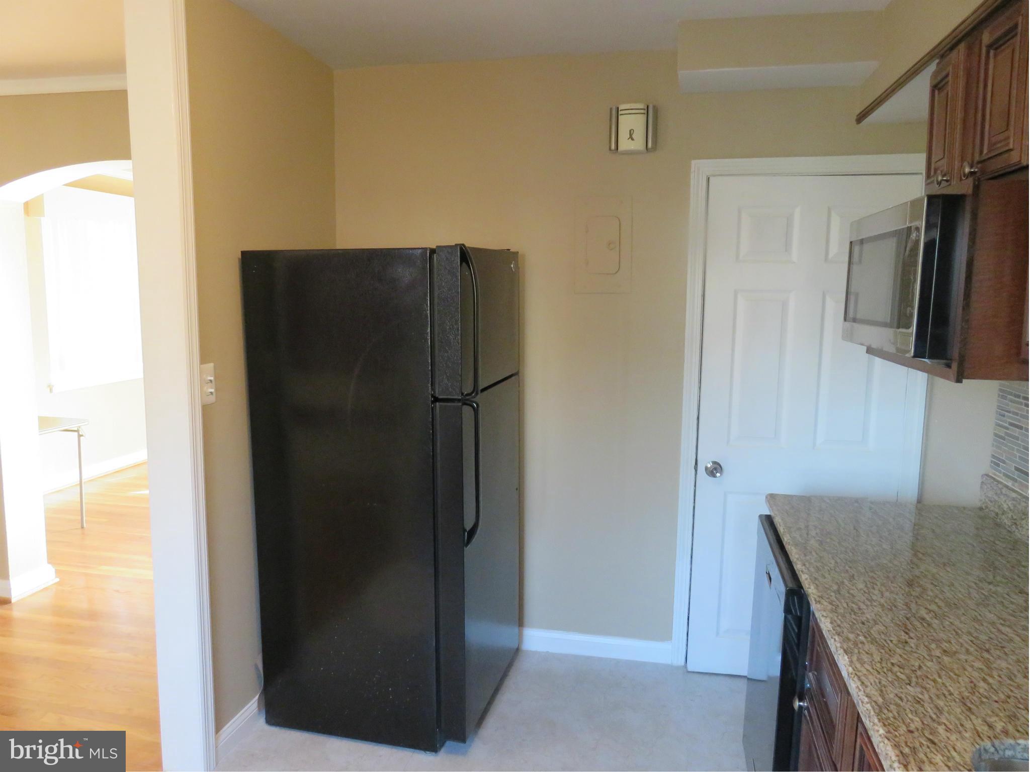 1450 Cedarcroft Road Baltimore, MD 21239 - Photo 5 of 29 Kitchen