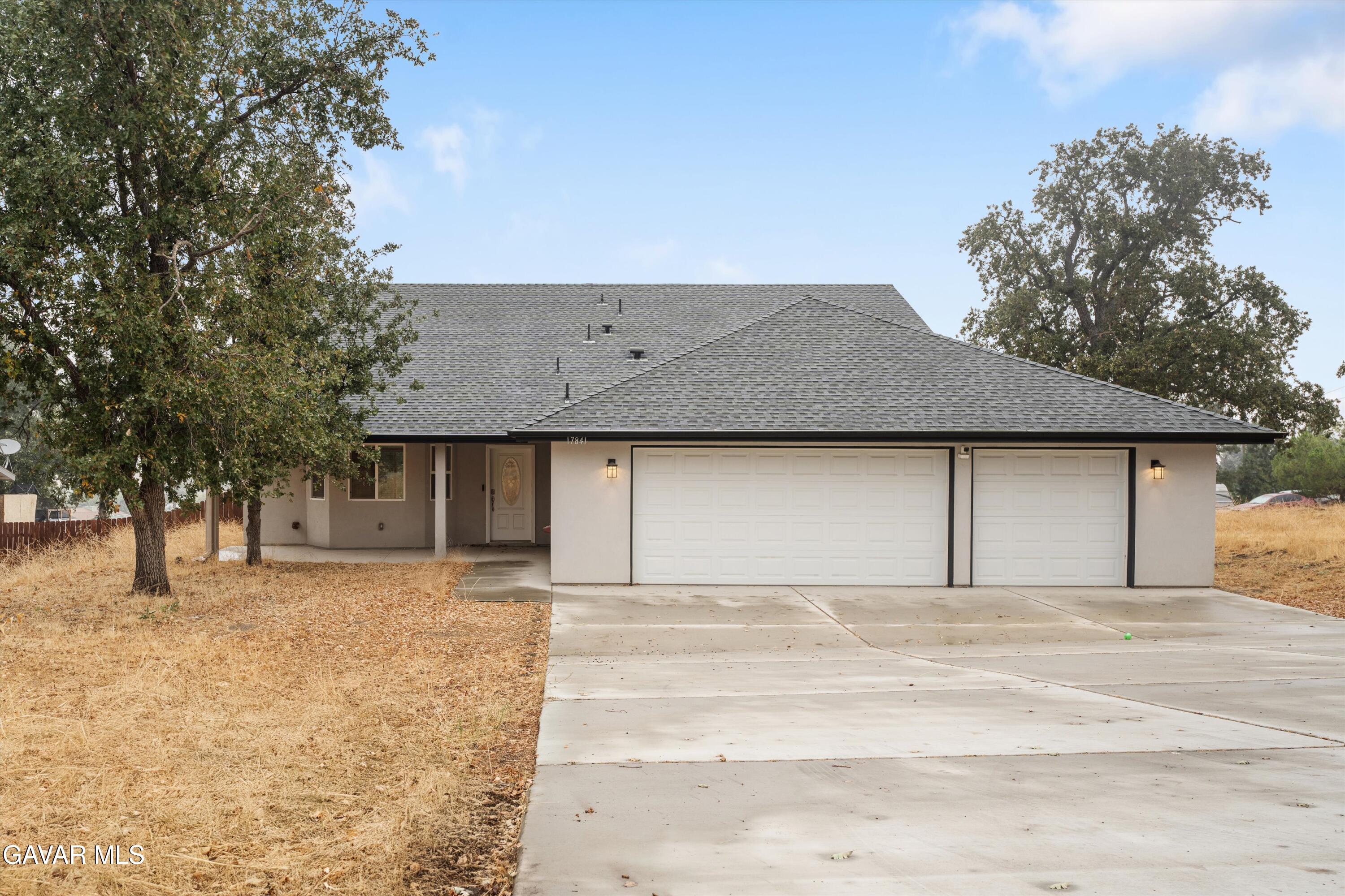 17841 Hambletonian Drive Tehachapi, CA 93561 - Photo 1 of 22 01-A7C03435 copy
