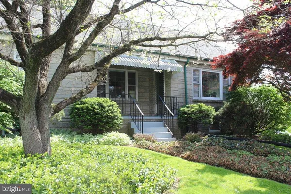$1,850 | 3702 Old Philadelphia Pike, Gordonville, PA 17529