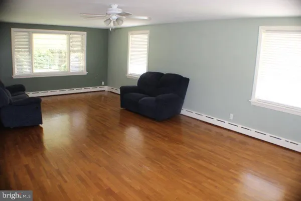 $1,850 | 3702 Old Philadelphia Pike, Gordonville, PA 17529