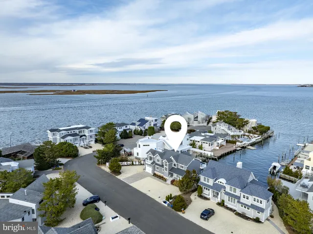 $3,950,000 | 45 Buckingham Avenue, Harvey Cedars, NJ 08008