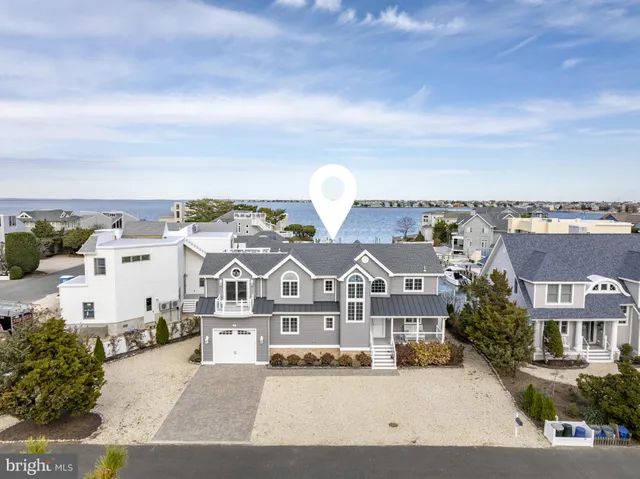 $3,950,000 | 45 Buckingham Avenue, Harvey Cedars, NJ 08008