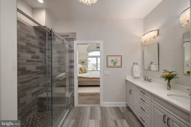 $3,950,000 | 45 Buckingham Avenue, Harvey Cedars, NJ 08008