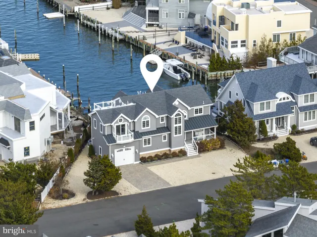 $3,950,000 | 45 Buckingham Avenue, Harvey Cedars, NJ 08008