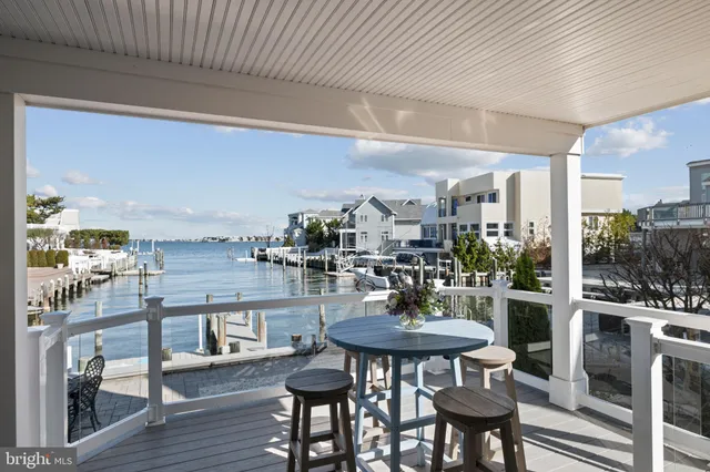 $3,950,000 | 45 Buckingham Avenue, Harvey Cedars, NJ 08008