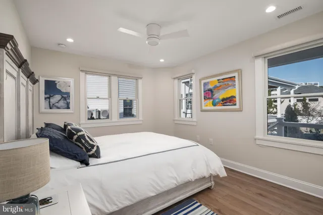 $3,950,000 | 45 Buckingham Avenue, Harvey Cedars, NJ 08008