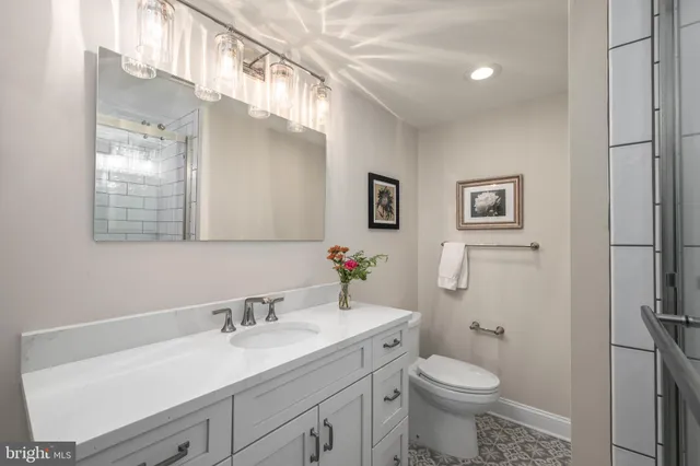 $3,950,000 | 45 Buckingham Avenue, Harvey Cedars, NJ 08008