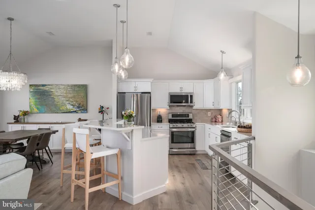 $3,950,000 | 45 Buckingham Avenue, Harvey Cedars, NJ 08008