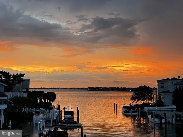 $3,950,000 | 45 Buckingham Avenue, Harvey Cedars, NJ 08008