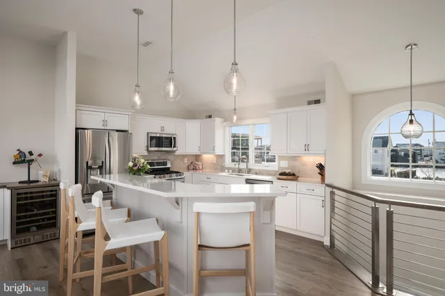 $3,950,000 | 45 Buckingham Avenue, Harvey Cedars, NJ 08008