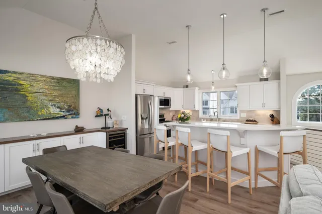 $3,950,000 | 45 Buckingham Avenue, Harvey Cedars, NJ 08008