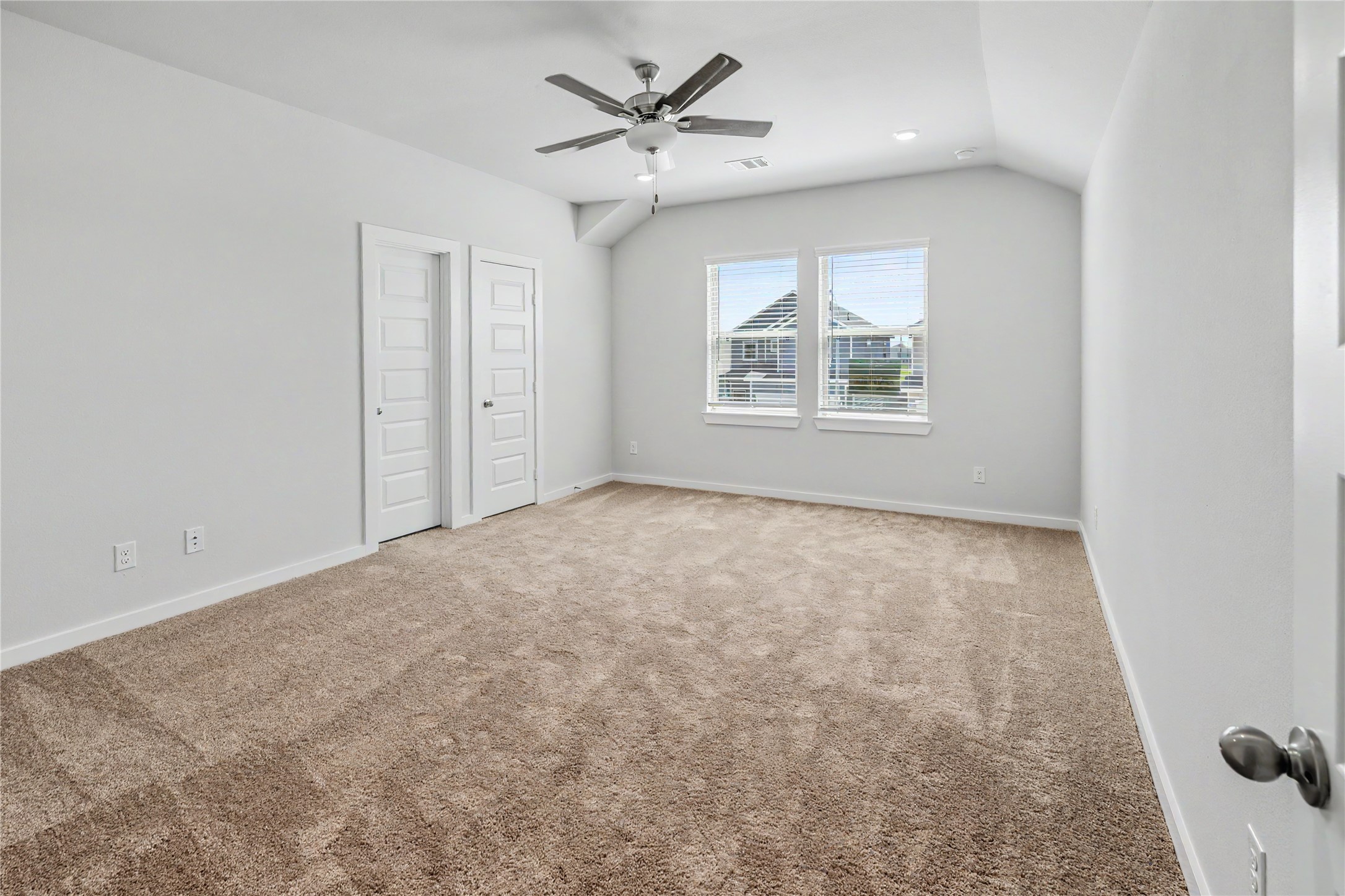 6426 Bolinas Court Rosharon, TX 77583 - Photo 44 of 49 a view of an empty room with a window
