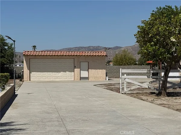 $800,000 | 1155 North Lyon Avenue, Hemet, CA 92545