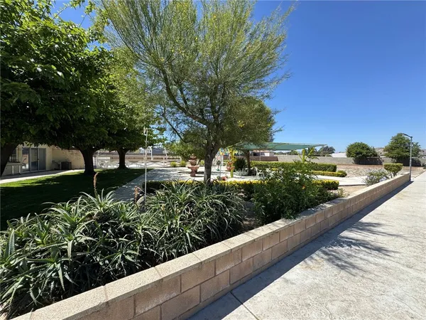 $800,000 | 1155 North Lyon Avenue, Hemet, CA 92545
