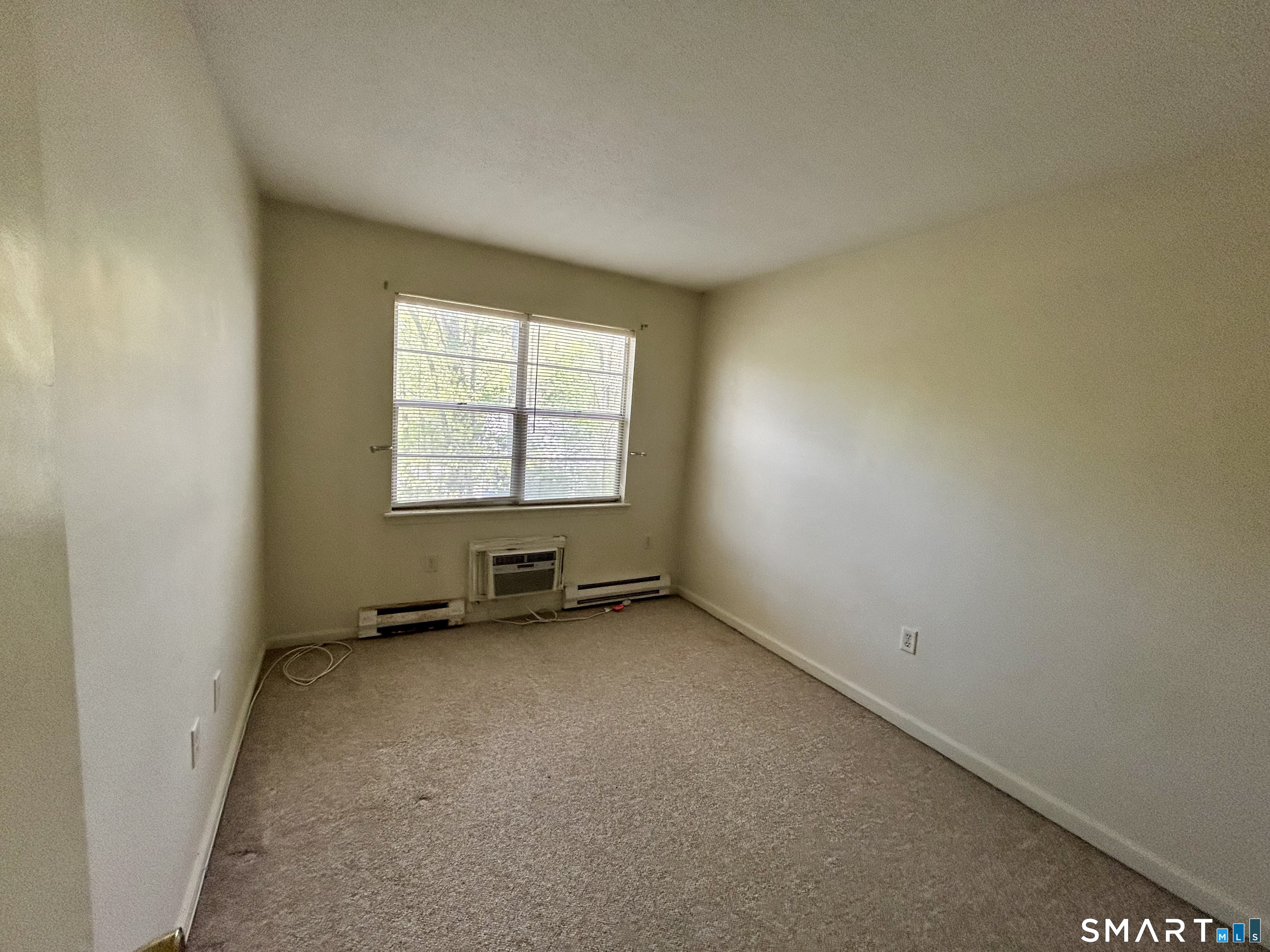 19 Surrey Lane, Unit 19 Torrington, CT 06790 - Photo 13 of 20