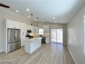 $2,100 | 8456 West Gilmore Avenue, Las Vegas, NV 89129