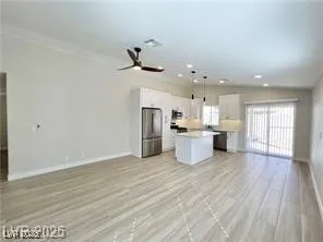 $2,100 | 8456 West Gilmore Avenue, Las Vegas, NV 89129