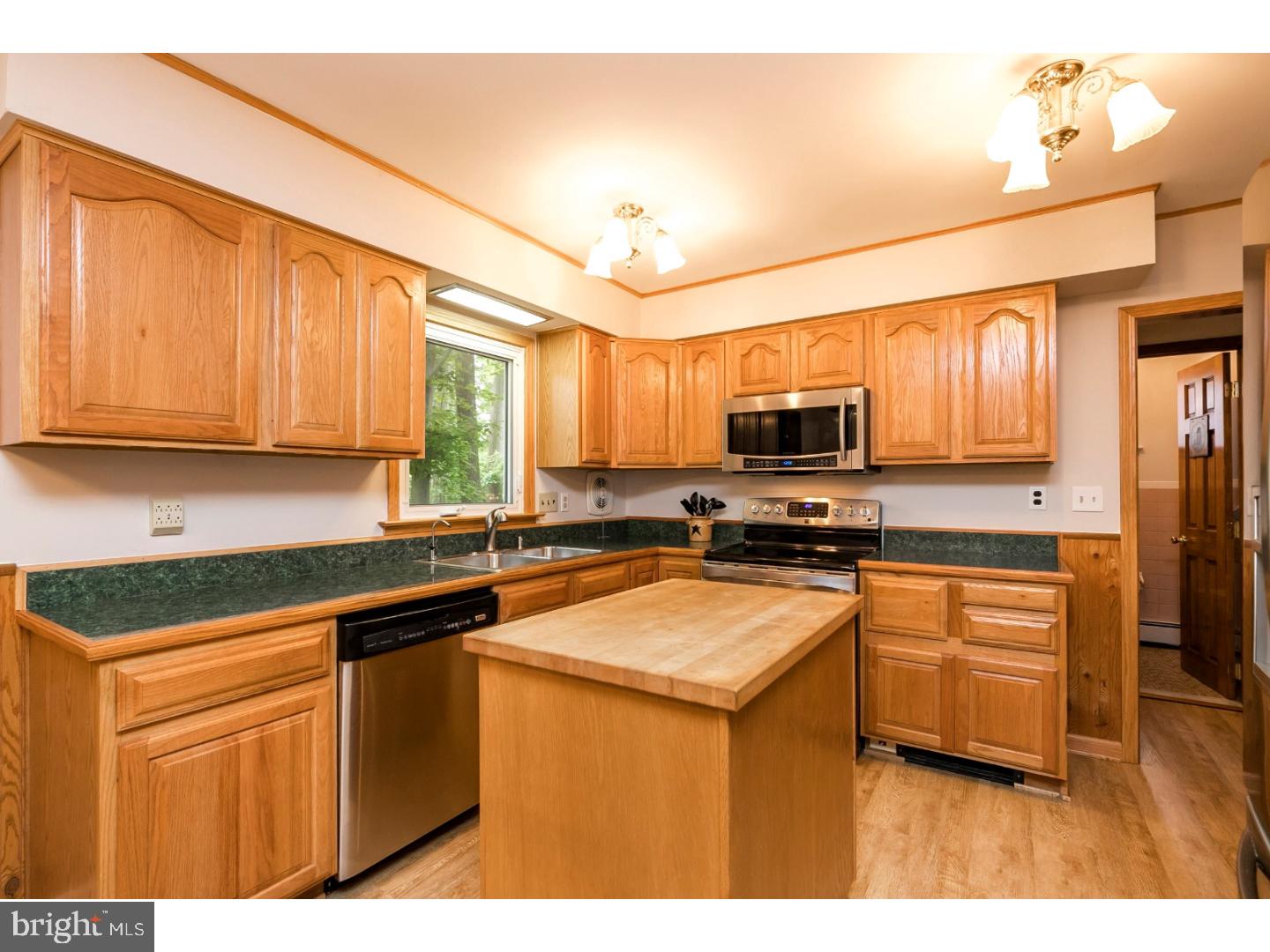 202 Morris Road Exton, PA 19341 - Photo 8 of 25 Kitchen