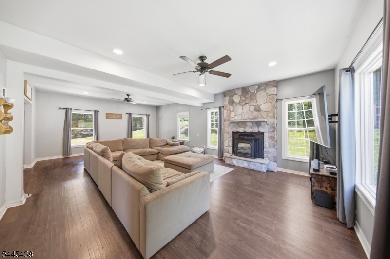 104 Haggerty Road Wantage, NJ 07461 - Photo 8 of 20