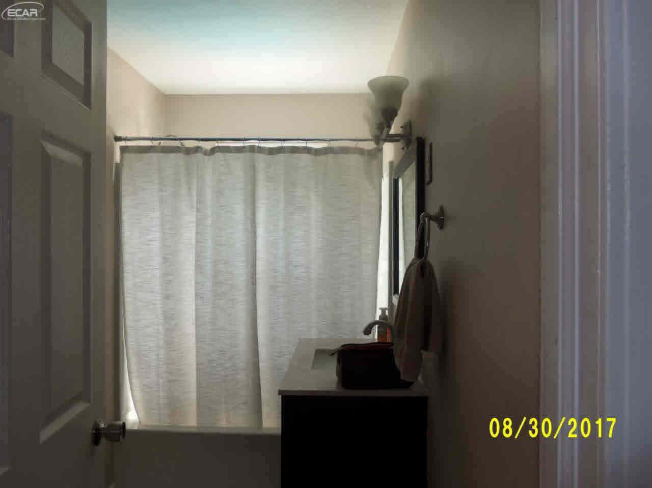2511 West Thompson Road Fenton, MI 48430 - Photo 24 of 26 21364096-23.JPG
