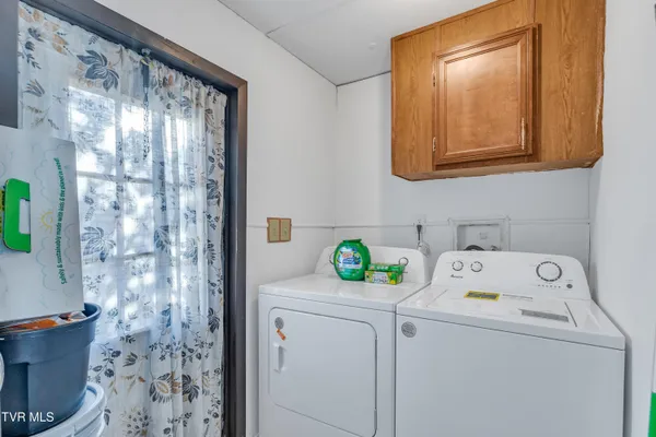 $115,000 | 607 Spring Avenue Northeast, Wise, VA 24293