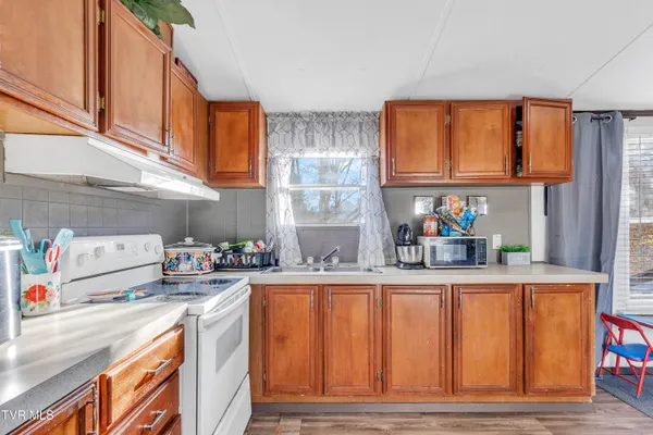 $115,000 | 607 Spring Avenue Northeast, Wise, VA 24293