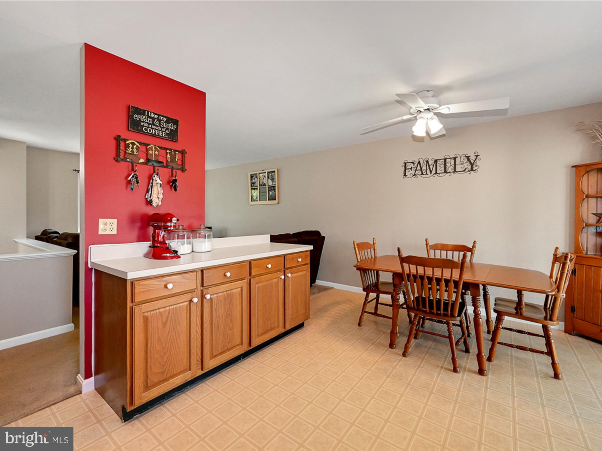 1694 Colebrook Road Mount Joy, PA 17552 - Photo 9 of 36 Dining