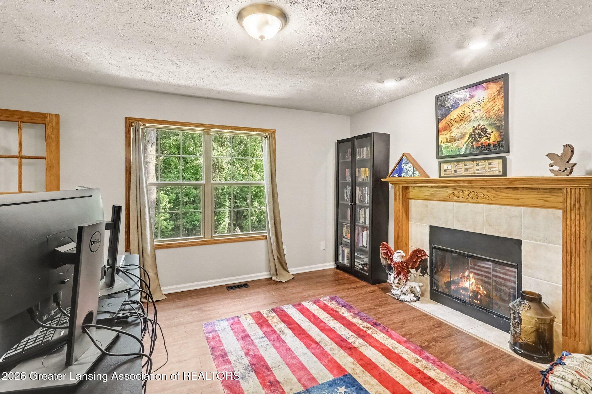 12033 Pine Ridge Drive Perry, MI 48872 - Photo 6 of 35 006_file_7784