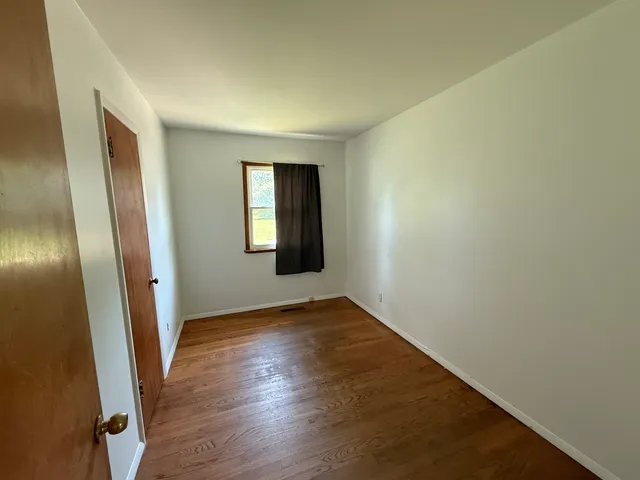 $260,000 | 29 Roslyn Road, Westmont, IL 60559