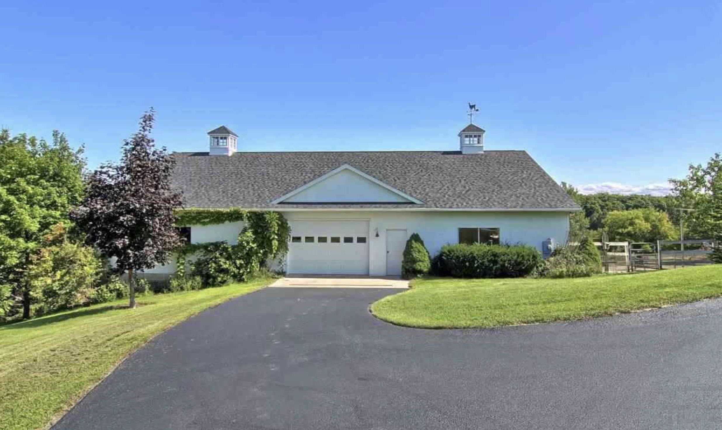 10292 East Fort Road, Unit 1 Suttons Bay, MI 49682 - Photo 4 of 95 Gallery Image 4