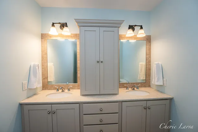 $395,000 | 6615 Bella Vista Drive Northeast, Rockford, MI 49341