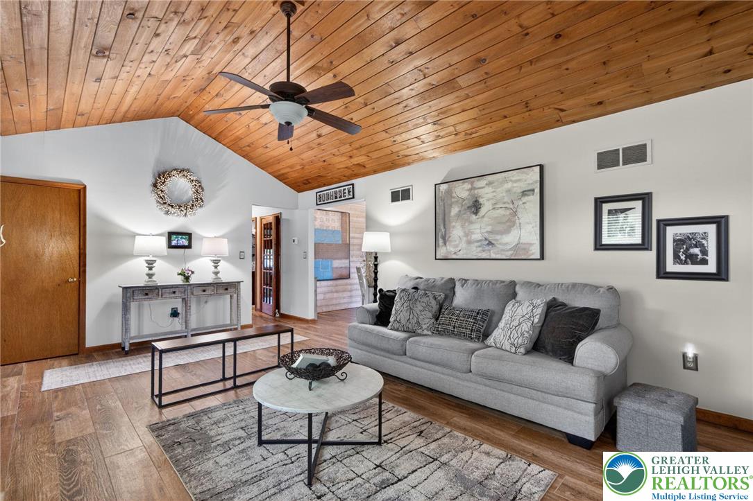 1611 Sleepy Hollow Road Quakertown, PA 18951 - Photo 17 of 57