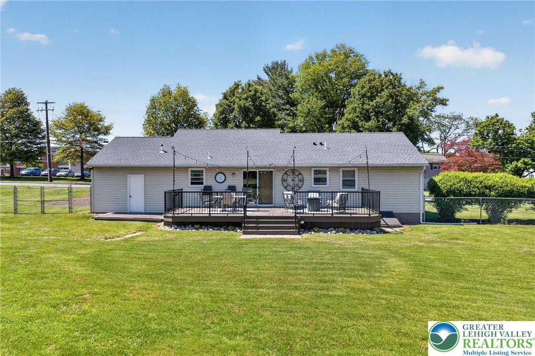1611 Sleepy Hollow Road Quakertown, PA 18951 - Photo 4 of 57