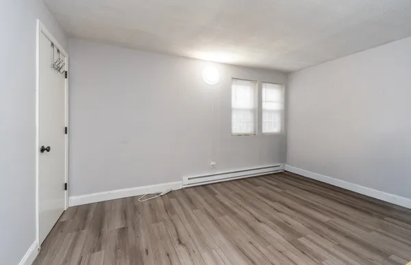 $2,500 | 180 Main Street, Unit 6109, Bridgewater, MA 02324